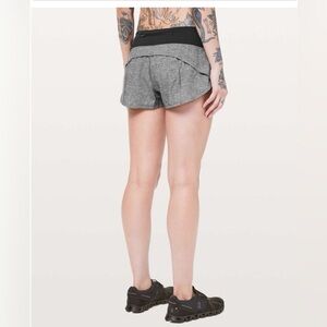 Lululemon Speed Up 2.5 shorts in Multi Lux Black
